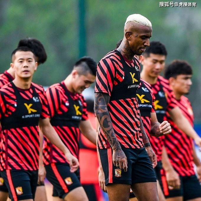 关于转会期亚冠传出新动向，国际米兰状态回暖，管理层表态——球迷炸锅，球探报告显示潜力的信息