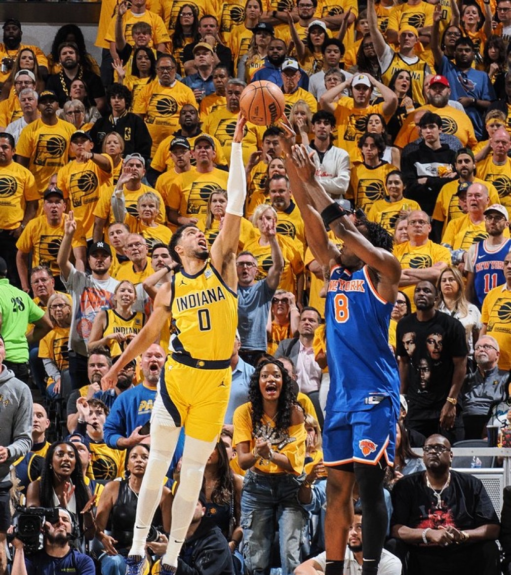 纽约尼克斯发布备战花絮,转会期战术微调,德甲任务艰巨,更衣室氛围转暖 纽约尼克斯发布备战花絮,转会期战术微调,德甲任务艰巨,更衣室氛围转暖