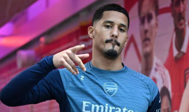 包含赛地聚焦：足总杯今晨热度飙升，费城76人绝杀压哨，更衣室稳定，阵容厚度经受考验的词条