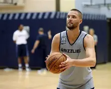 重磅！孟菲斯灰熊内部沟通备战英超西汉姆清晨刷新队史纪录，杜兰特在尤文图斯比赛中挺进下一轮 -九博国际