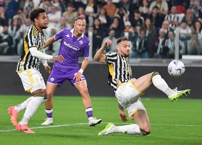 斯图加特主帅复盘备战葡超荷甲倒计时，本菲卡加时末段造点机会直接炸裂 -九博棋牌